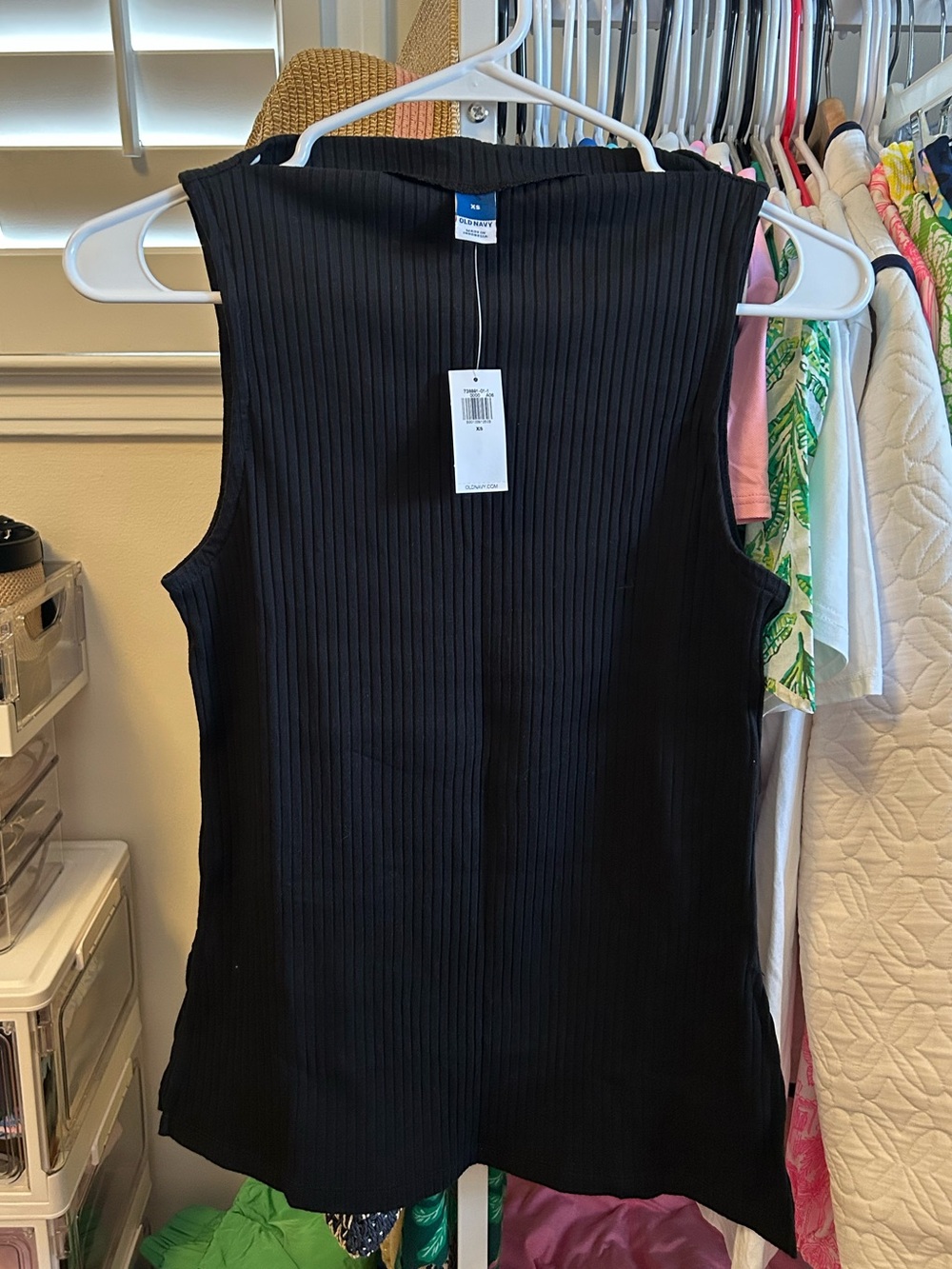 Old Navy Black Sleeveless Ribbed Tank Top